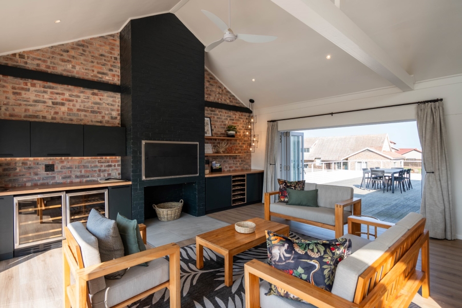 4 Bedroom Property for Sale in West Beach Eastern Cape